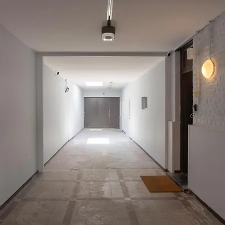 Affittacamere De Luxe Madrid A Sale De Bain Privée 1er étage Check In Autonome Cuisine Partagée Liegi