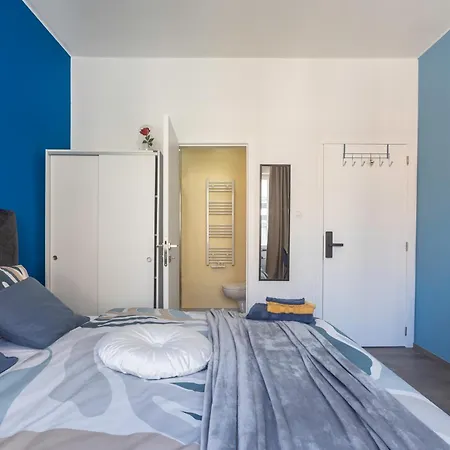 Affittacamere De Luxe Madrid A Sale De Bain Privée 1er étage Check In Autonome Cuisine Partagée