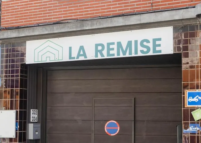 De Luxe Madrid A Sale De Bain Privee 1er Etage Check In Autonome Cuisine Partagee Lutych